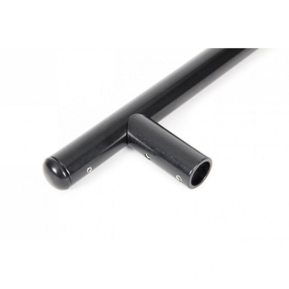 the anvil large pull handle